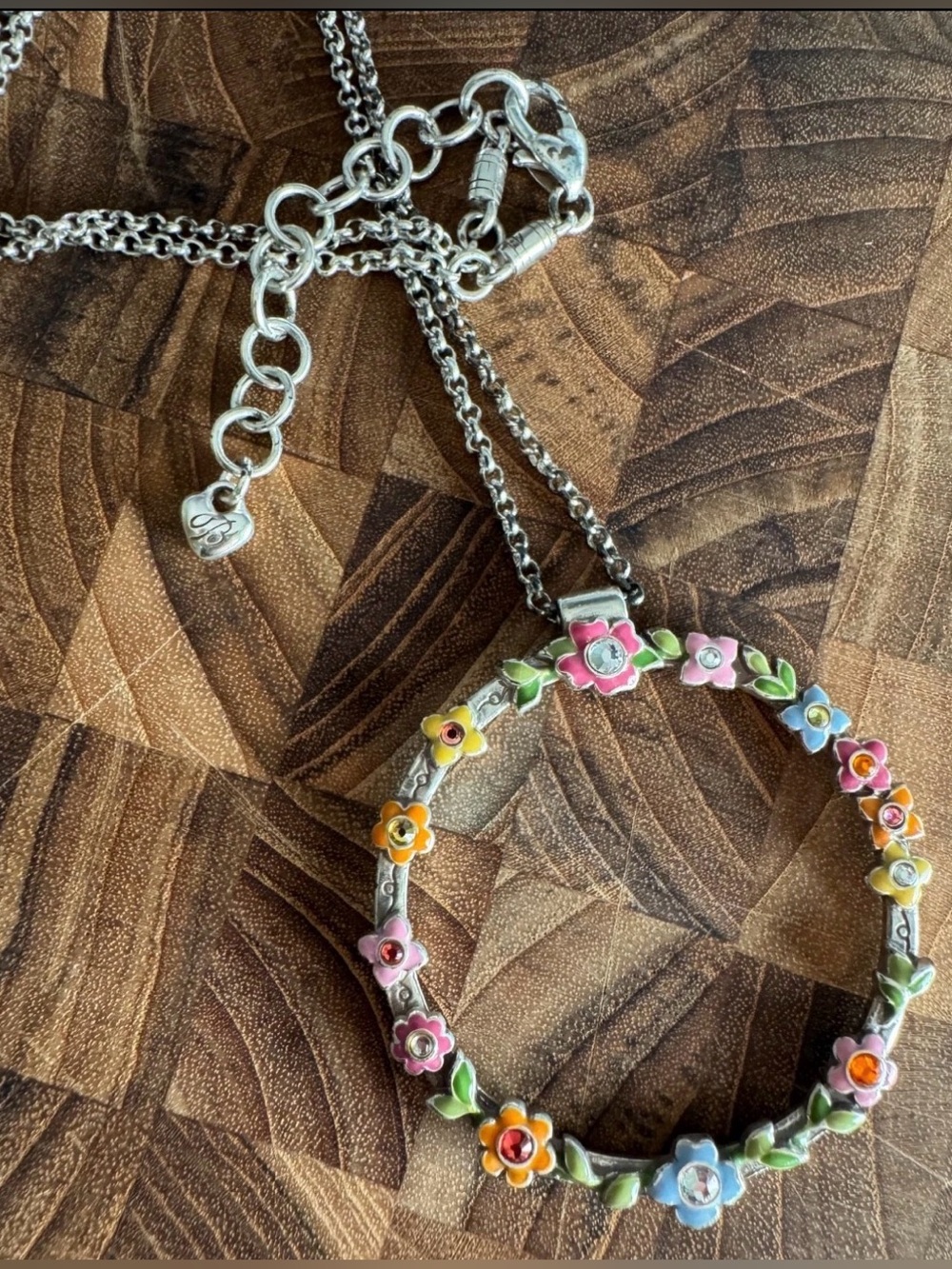 🌸 BRIGHTON ‘FLOWERCHILD’ VTG+ Silver Enamel Flower Circle Necklace!